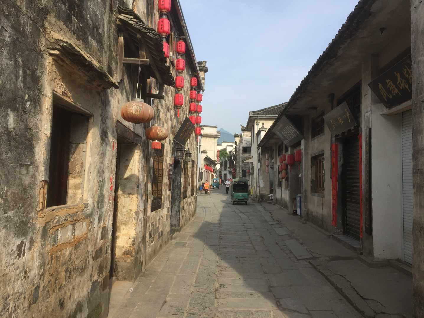 市十八届人大二次会议准备就绪